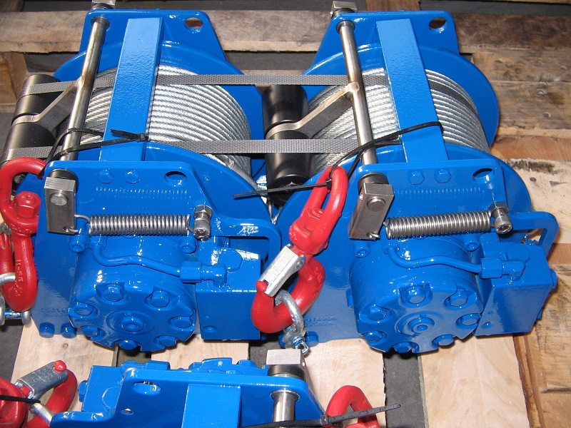 Compact Winches